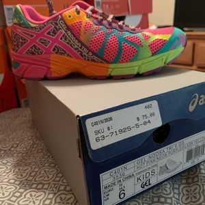 Grade School Kids Asics